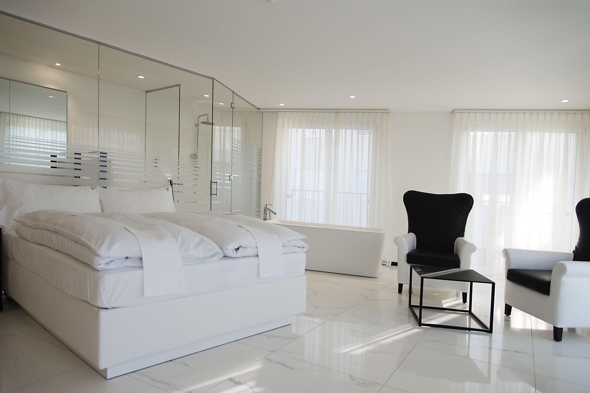 Residence Thessoni Home Zurich -Self Checkin -No Restaurants-Short&Longstay Regensdorf Bagian luar foto