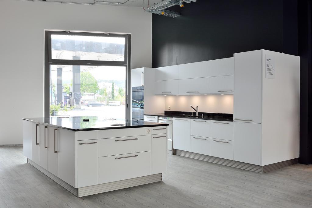 Residence Thessoni Home Zurich -Self Checkin -No Restaurants-Short&Longstay Regensdorf Bagian luar foto