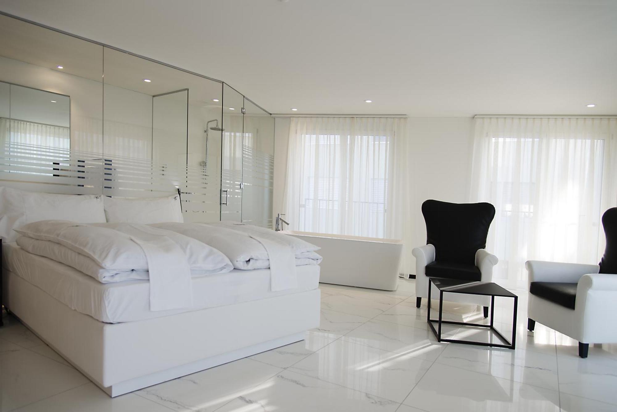 Residence Thessoni Home Zurich -Self Checkin -No Restaurants-Short&Longstay Regensdorf Ruang foto