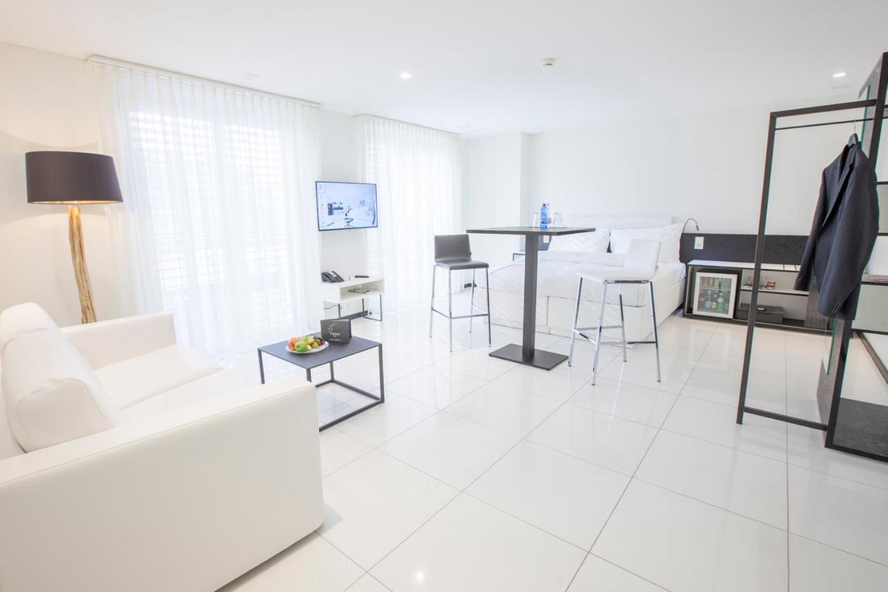 Residence Thessoni Home Zurich -Self Checkin -No Restaurants-Short&Longstay Regensdorf Bagian luar foto